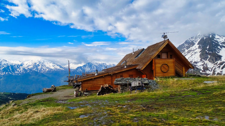 Refuge de la Dent Parrachée en Vanoise