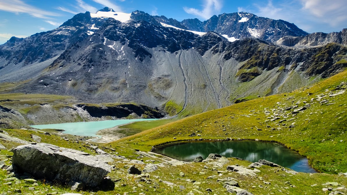 Le lac des eaux noires et le lac blanc randonnée massif de la Vanoise
