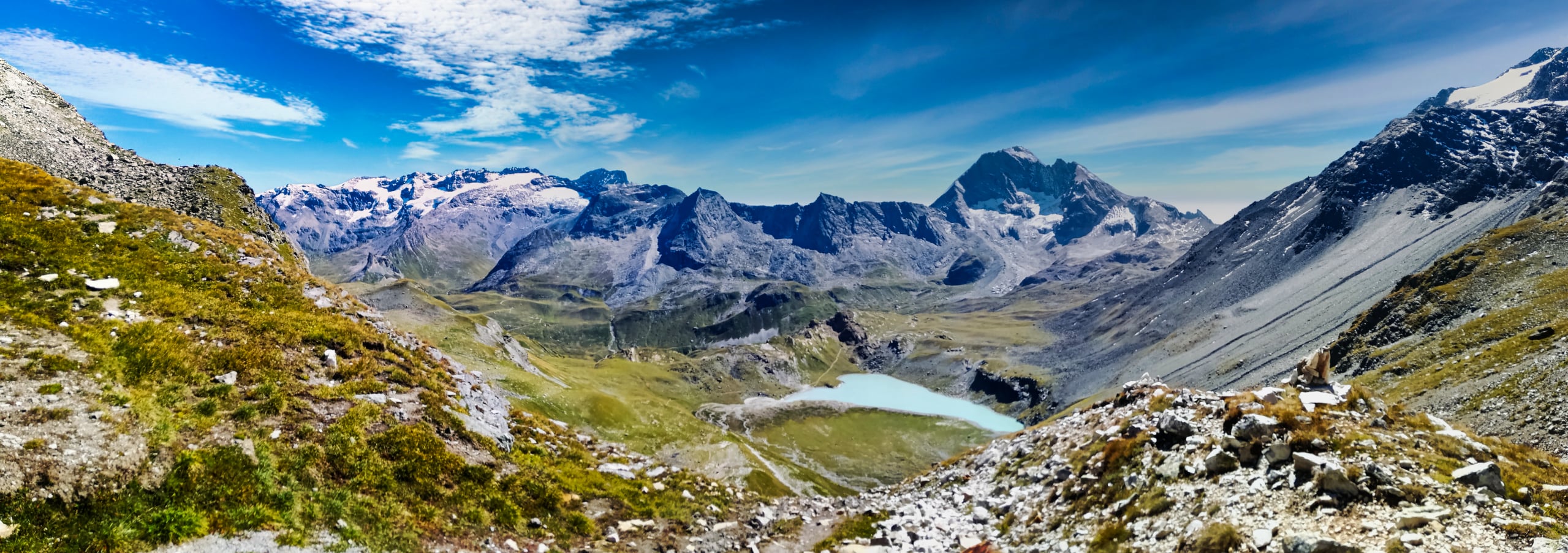 Le lac Blanc et col du Soufre randonnée en Vanoise  le Yeti ou l'abominable homme des neiges 